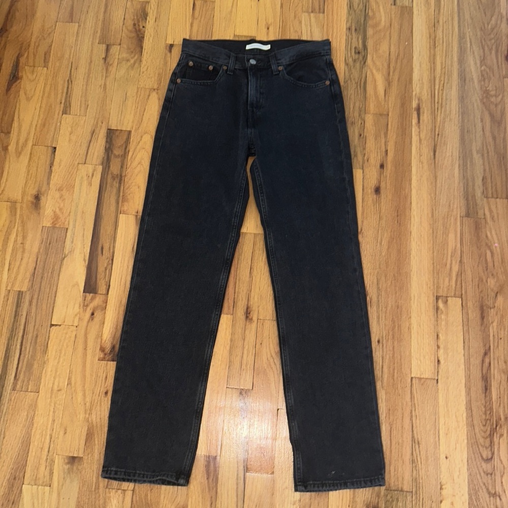 Levi low pro straight jeans in dark wash size 26